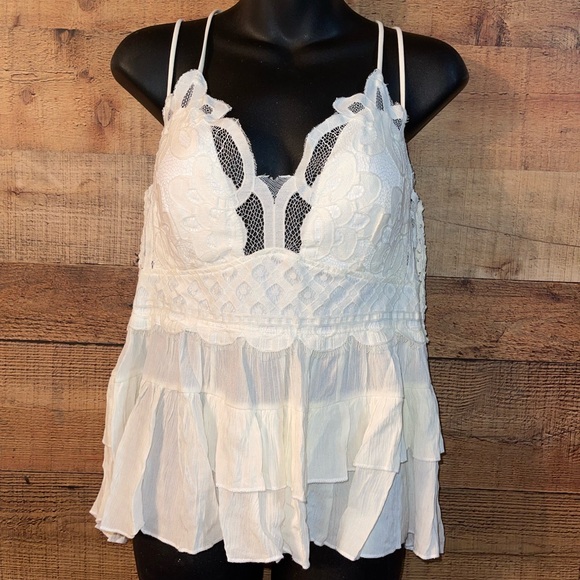 Zenana Outfitters Tops - Zenana lace babydoll blouse